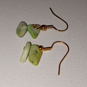 CLEARANCE Green and white stone chip earrings